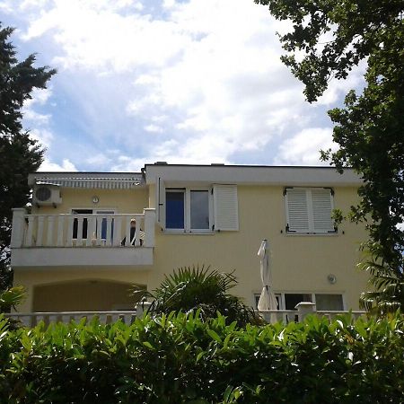 Apartments Mar Малинска Екстериор снимка
